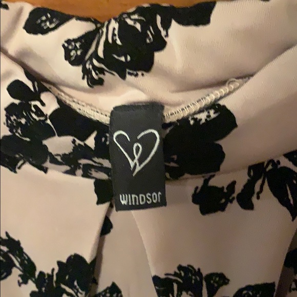 ⭐️B1G1FREE⭐️ Nude and black midi skirt!😊😊 - Picture 2 of 2